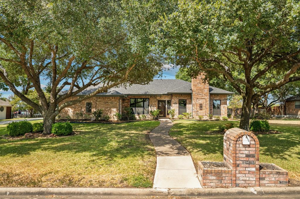 2206 Meadowview Drive Property Photo 1