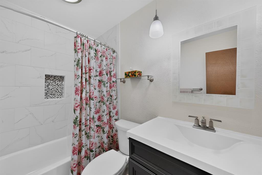 808 Rushmore Lane Property Photo 30