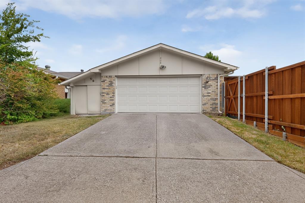 808 Rushmore Lane Property Photo 35