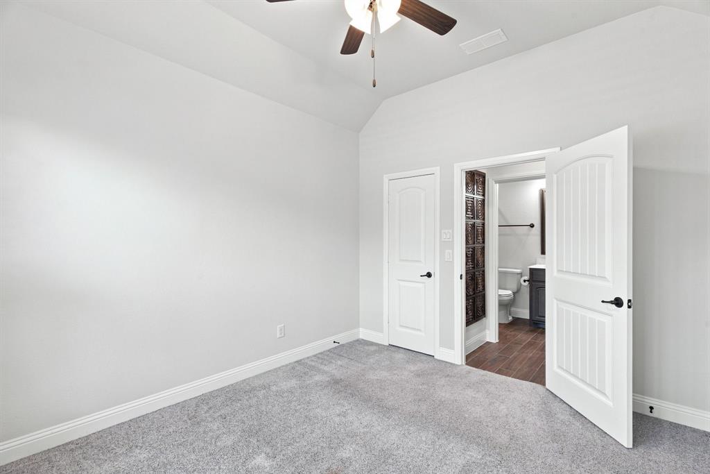 908 Plaza Lane Property Photo 25