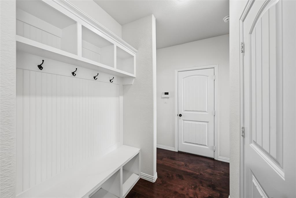 1268 County Road 4797 Property Photo 6