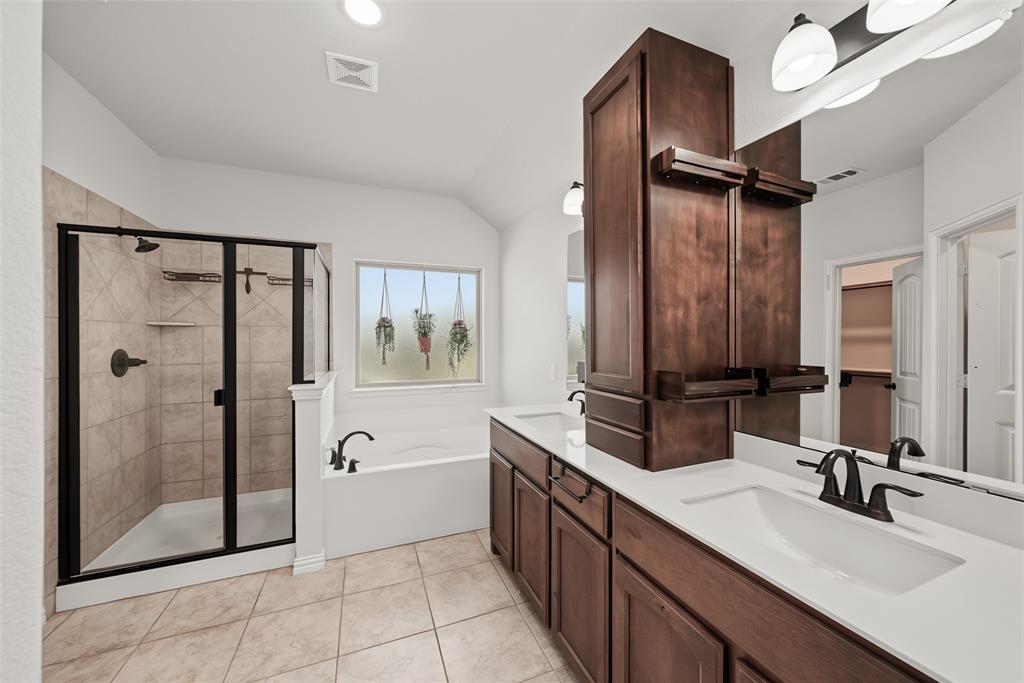 1268 County Road 4797 Property Photo 12