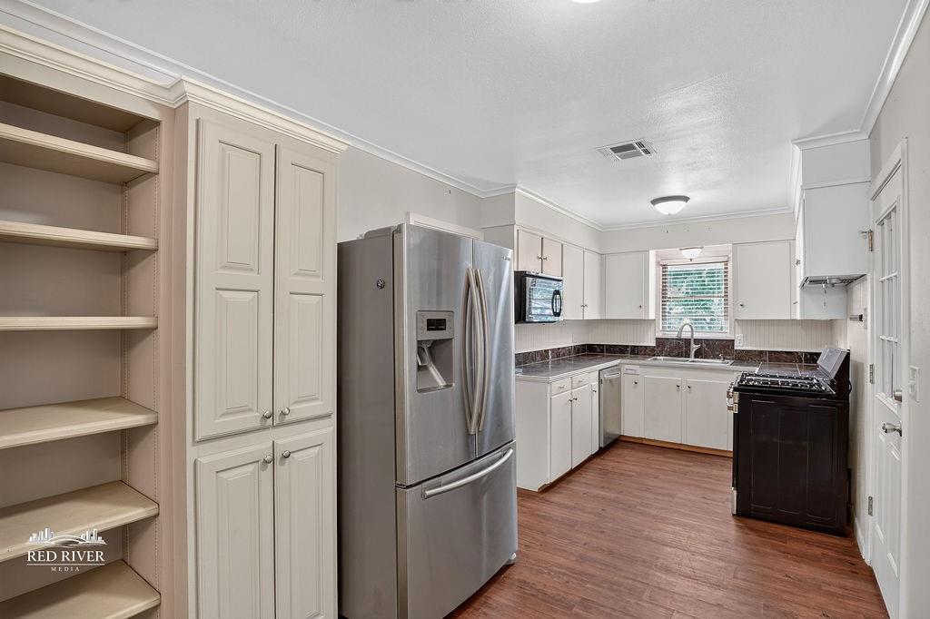 454 Arthur Avenue Property Photo 9