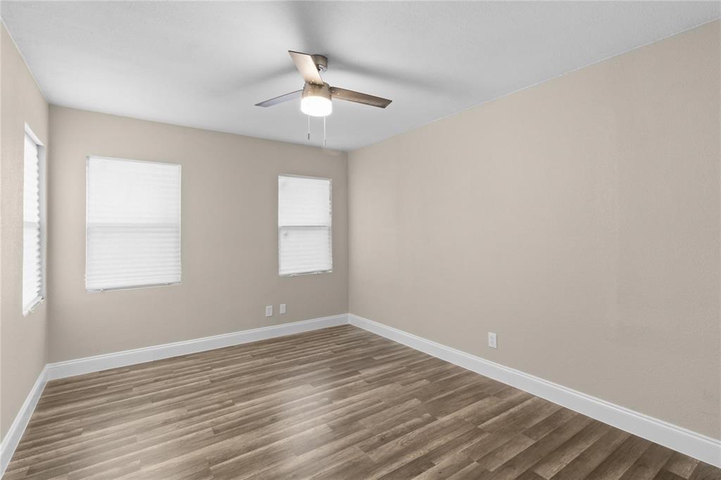 2907 Clinton Avenue Property Photo 9
