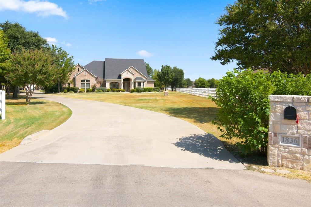 1836 Willow Springs Court Property Photo 1