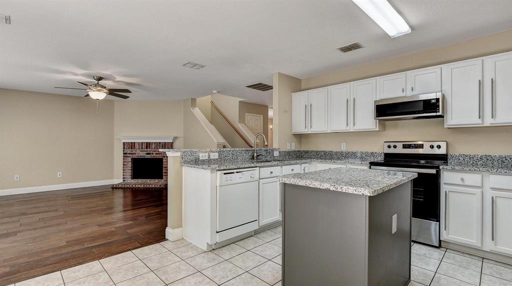 1605 Southridge Lane Property Photo 5