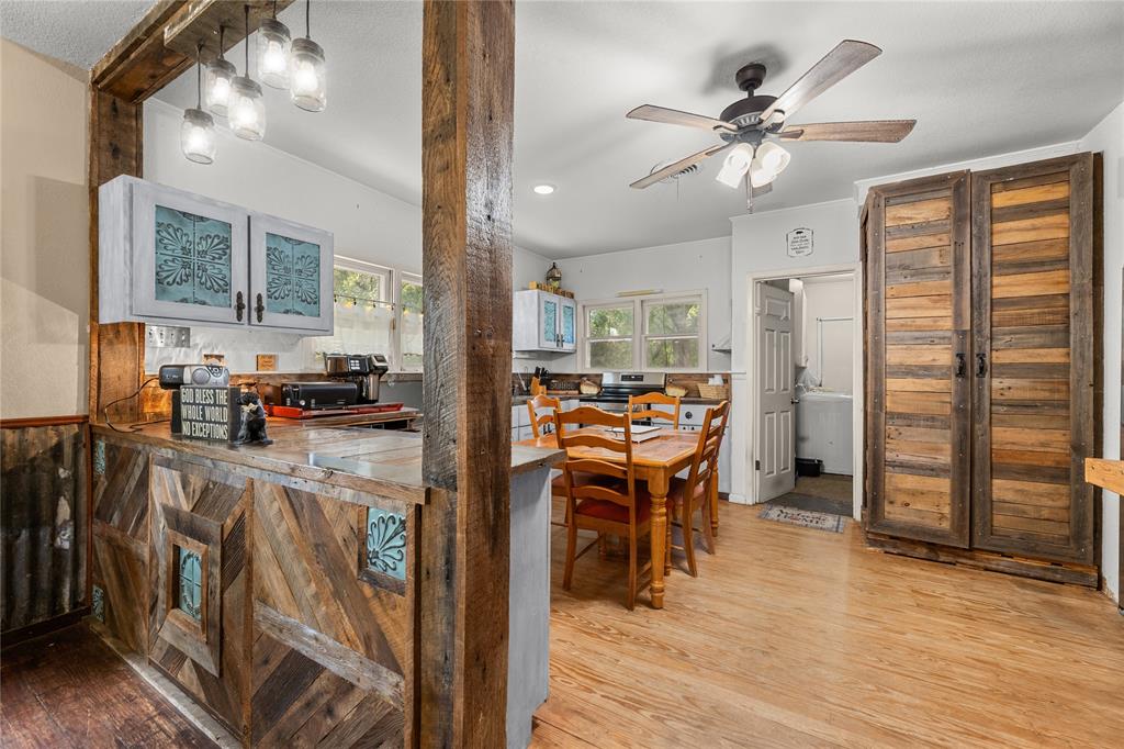 207 S Erath Property Photo 11
