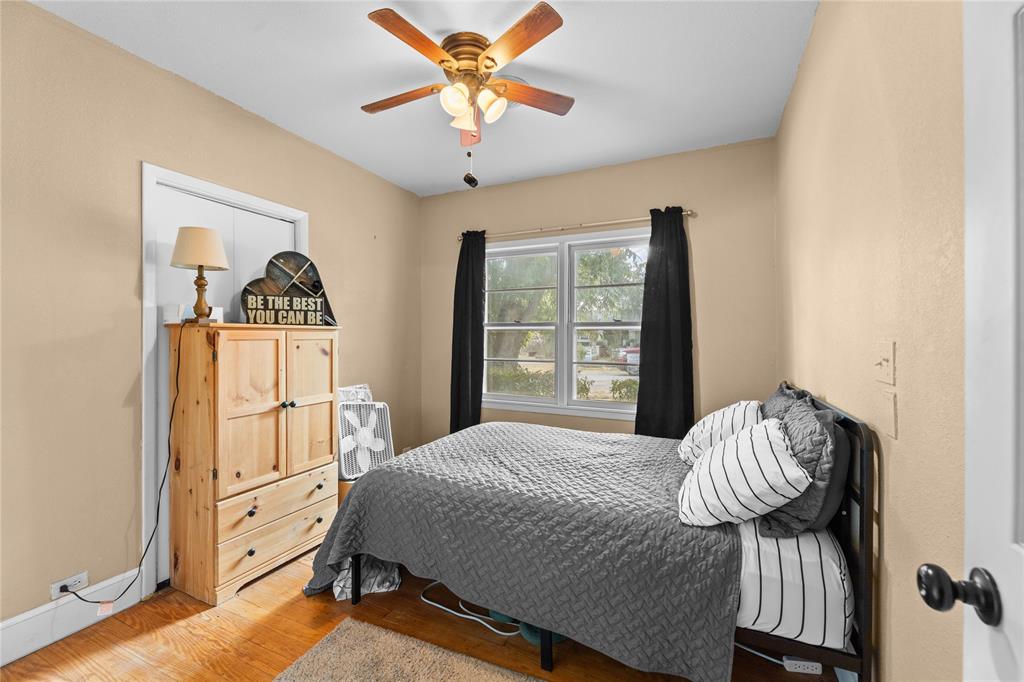 207 S Erath Property Photo 16