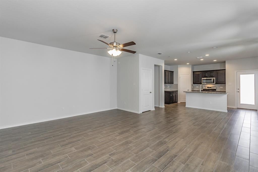 2112 River Pine Road Property Photo 5