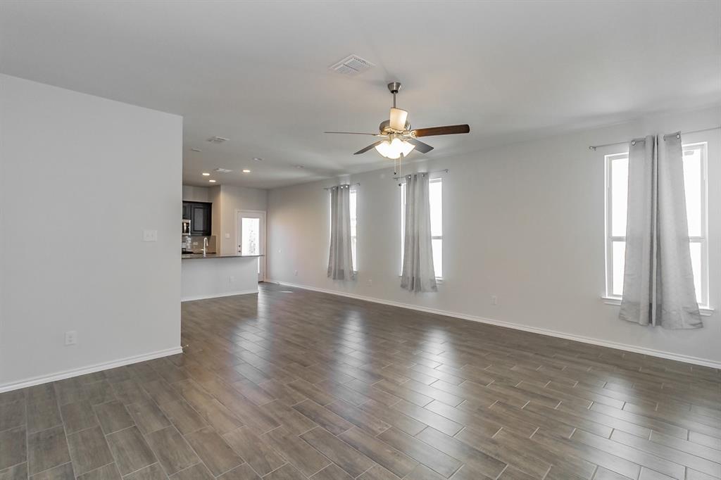 2112 River Pine Road Property Photo 6