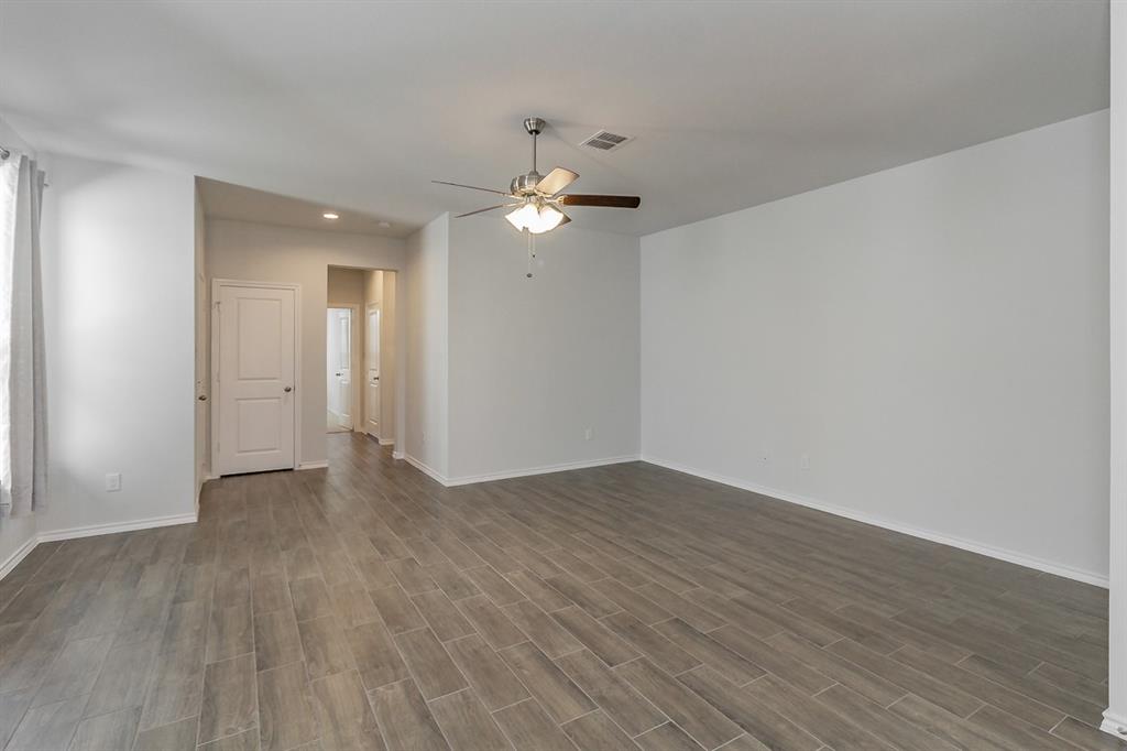 2112 River Pine Road Property Photo 7