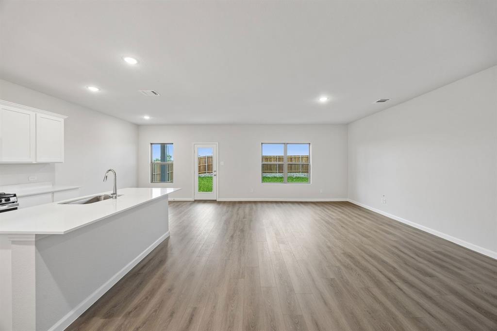 3704 Clearview Ranch Drive Property Photo 4