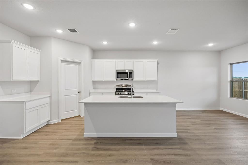 3704 Clearview Ranch Drive Property Photo 8