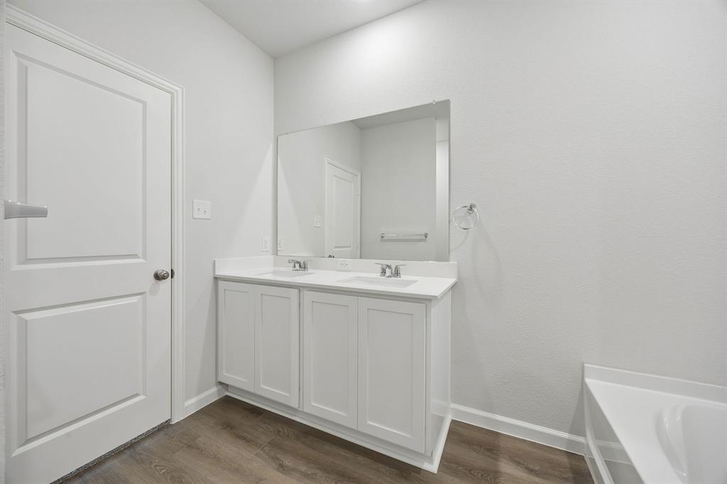 3704 Clearview Ranch Drive Property Photo 13