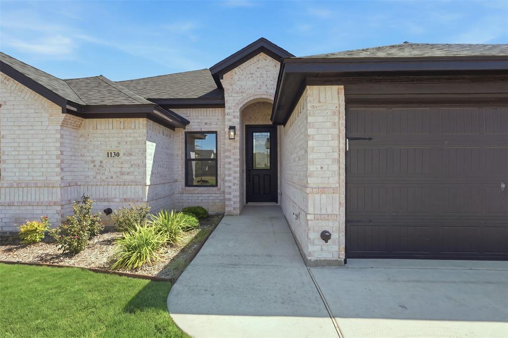 1130 Wild Rose Drive Property Photo 4