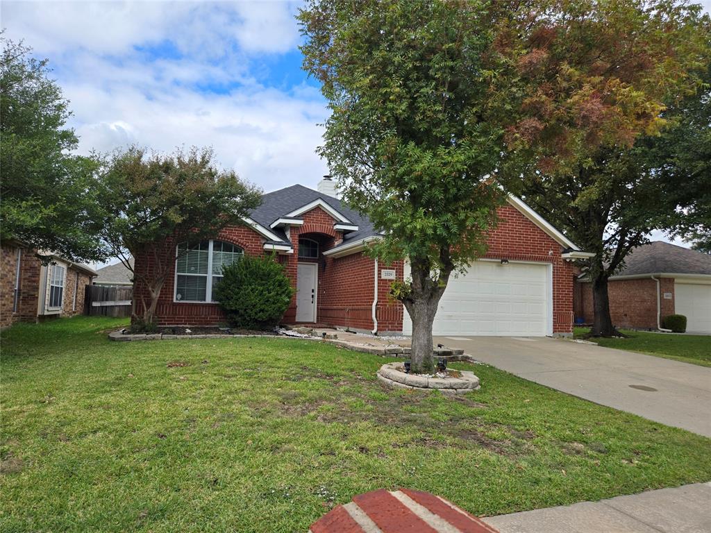 2529 Persimmon Drive Property Photo 1