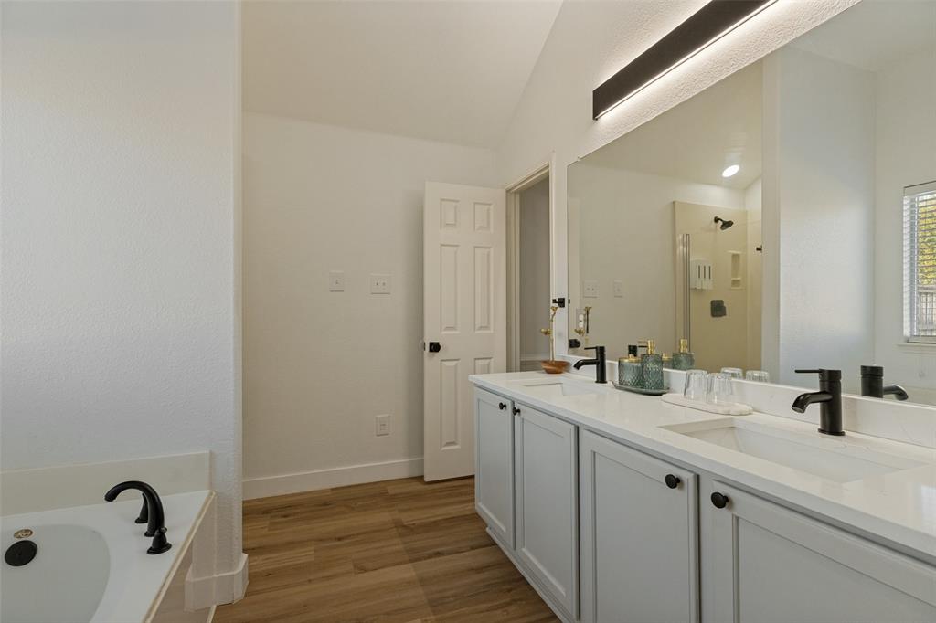 2529 Persimmon Drive Property Photo 23