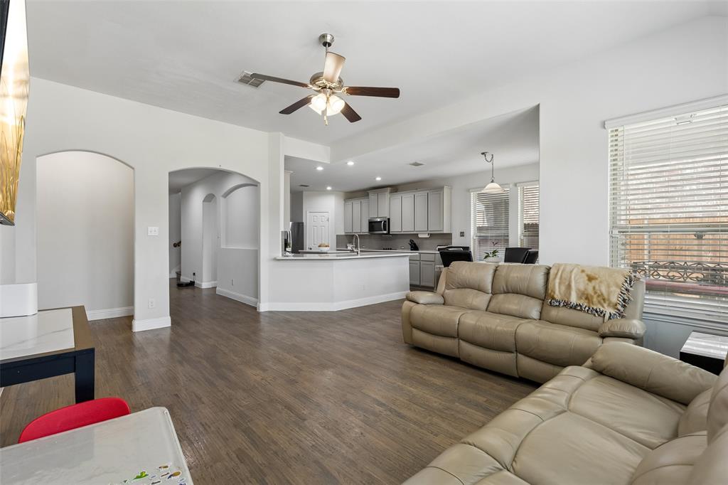 1304 Mountain View Lane Property Photo 4