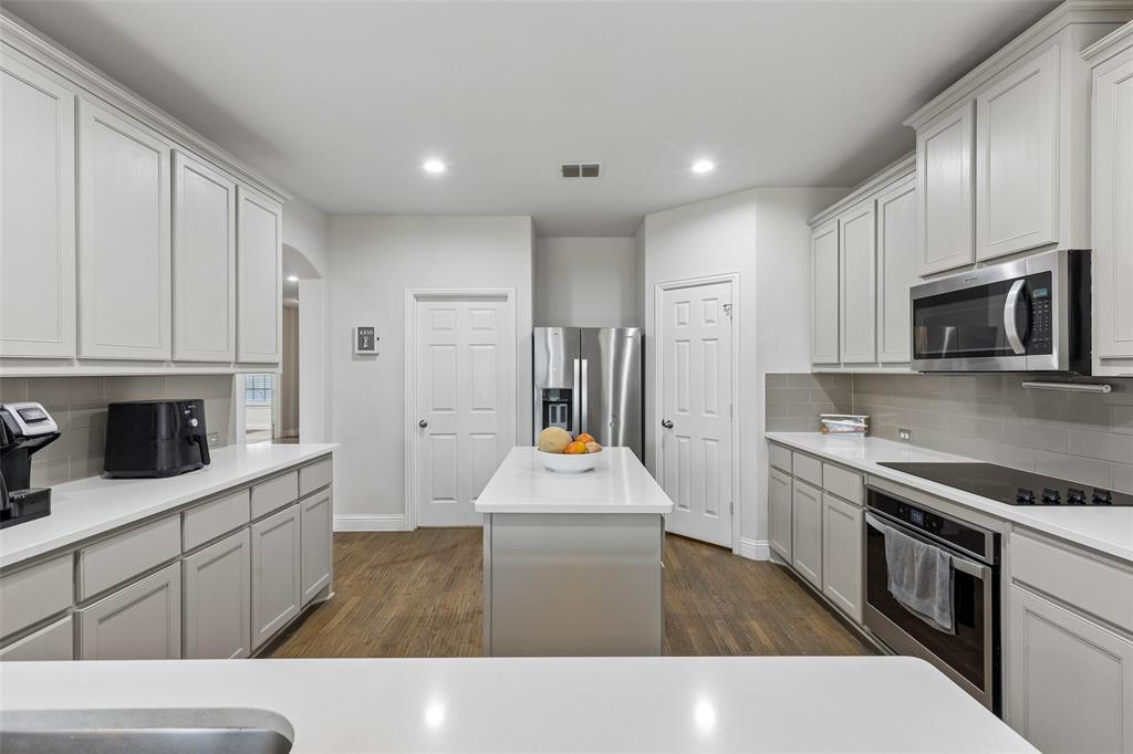 1304 Mountain View Lane Property Photo 9