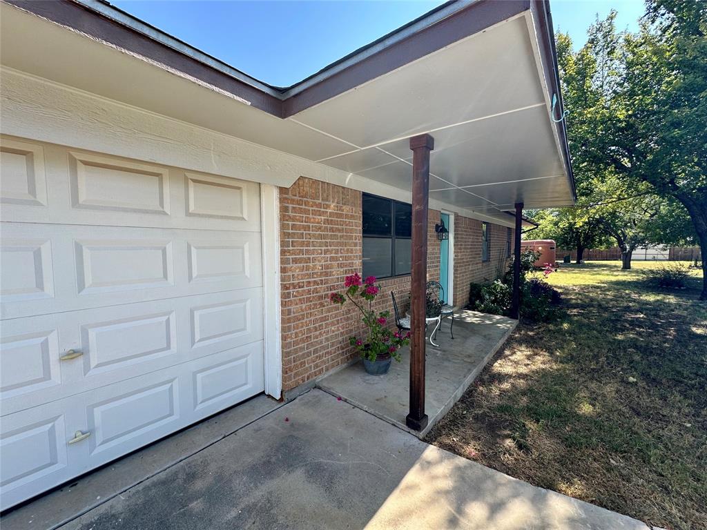 102 Mockingbird Circle Property Photo 3