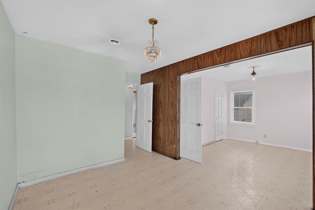 2006 S Ewing Avenue Property Photo 29