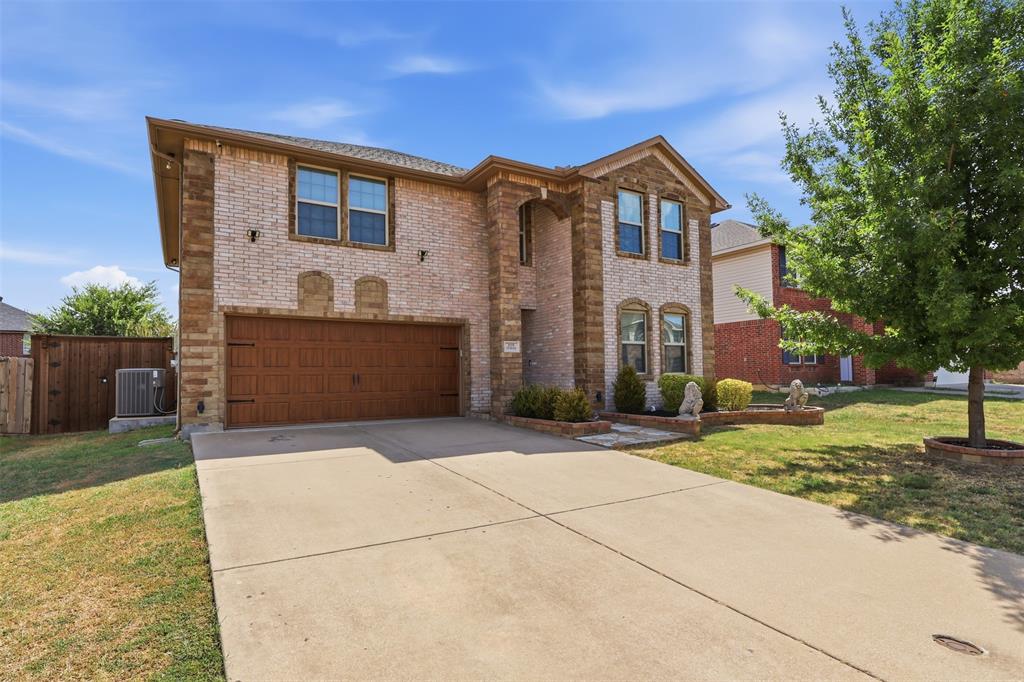 2119 Edgewood Drive Property Photo 1