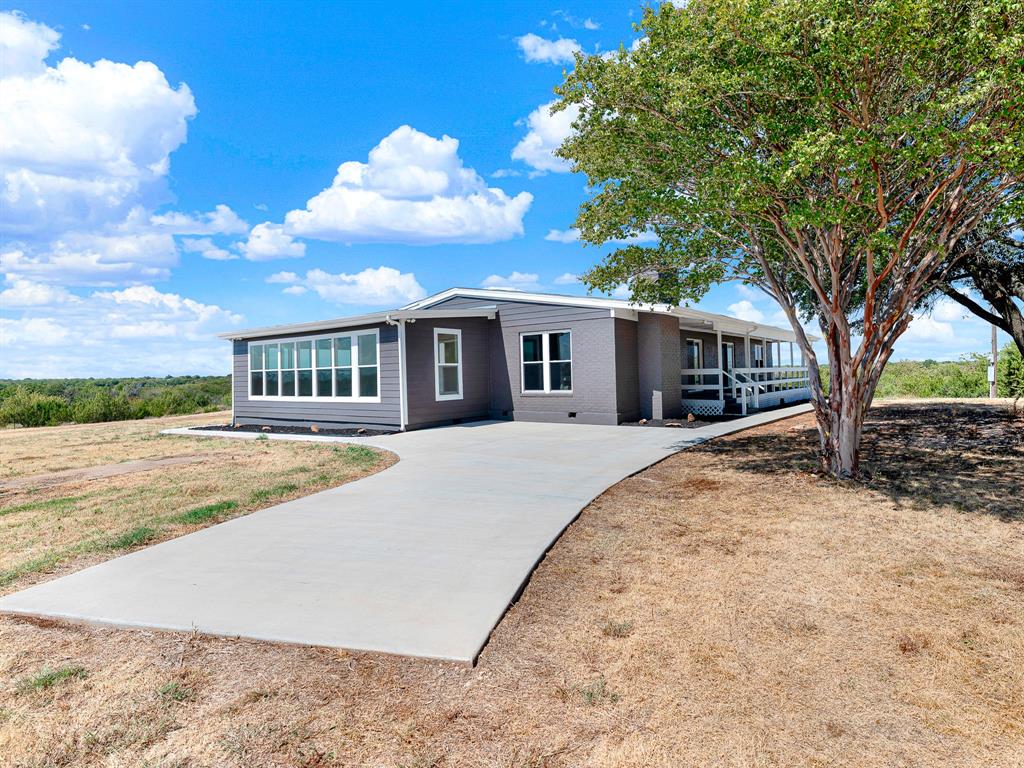 8116 Whispering Meadows Road Property Photo 1