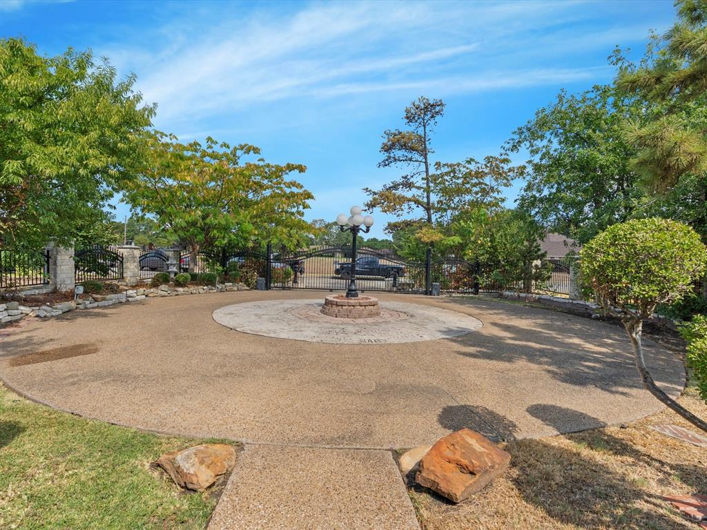 3024 Encino Drive Property Photo 4