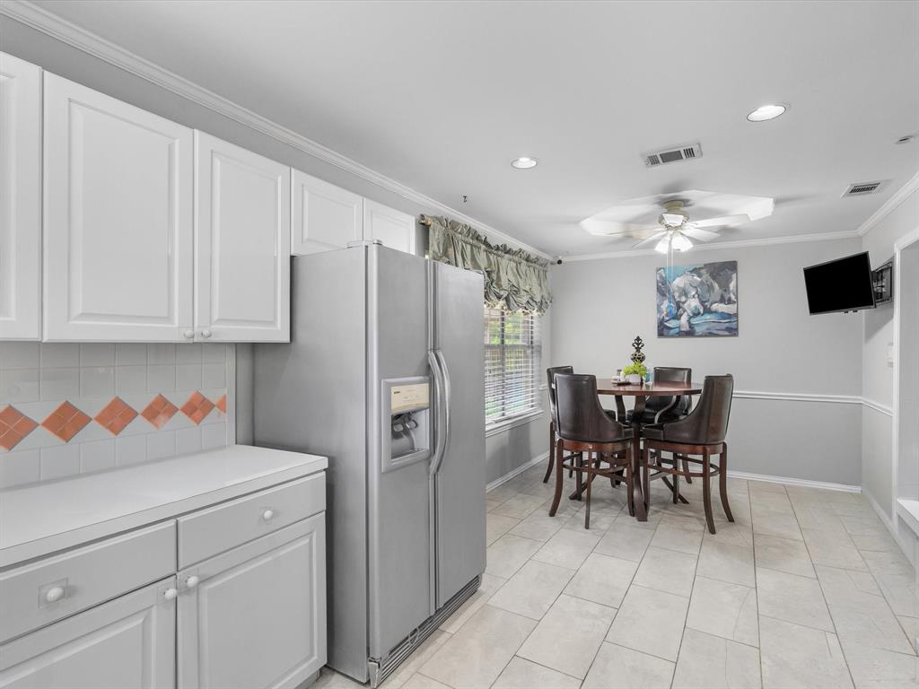 3024 Encino Drive Property Photo 11