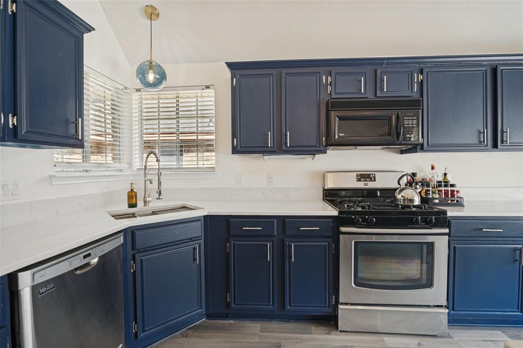 7914 Coastway Drive Property Photo 10