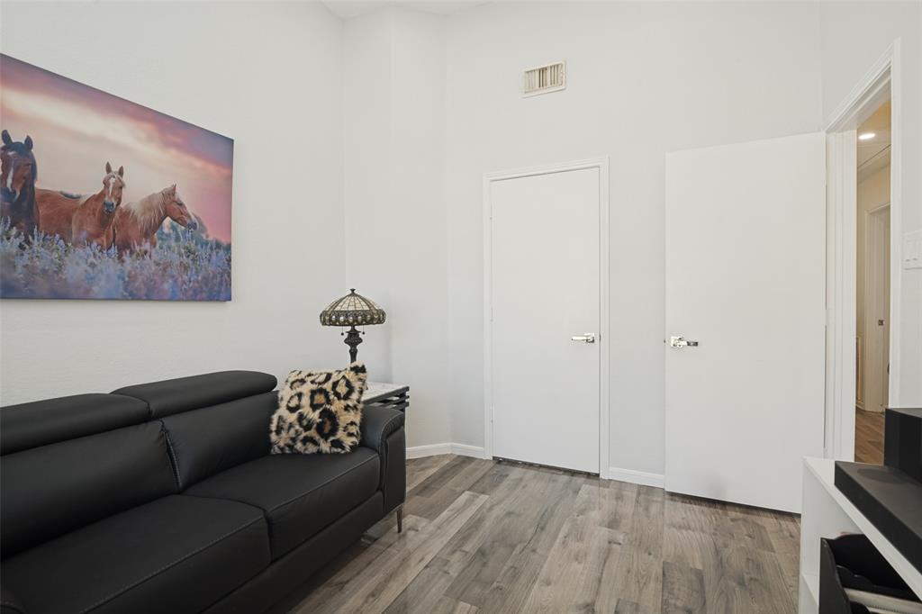 7914 Coastway Drive Property Photo 18
