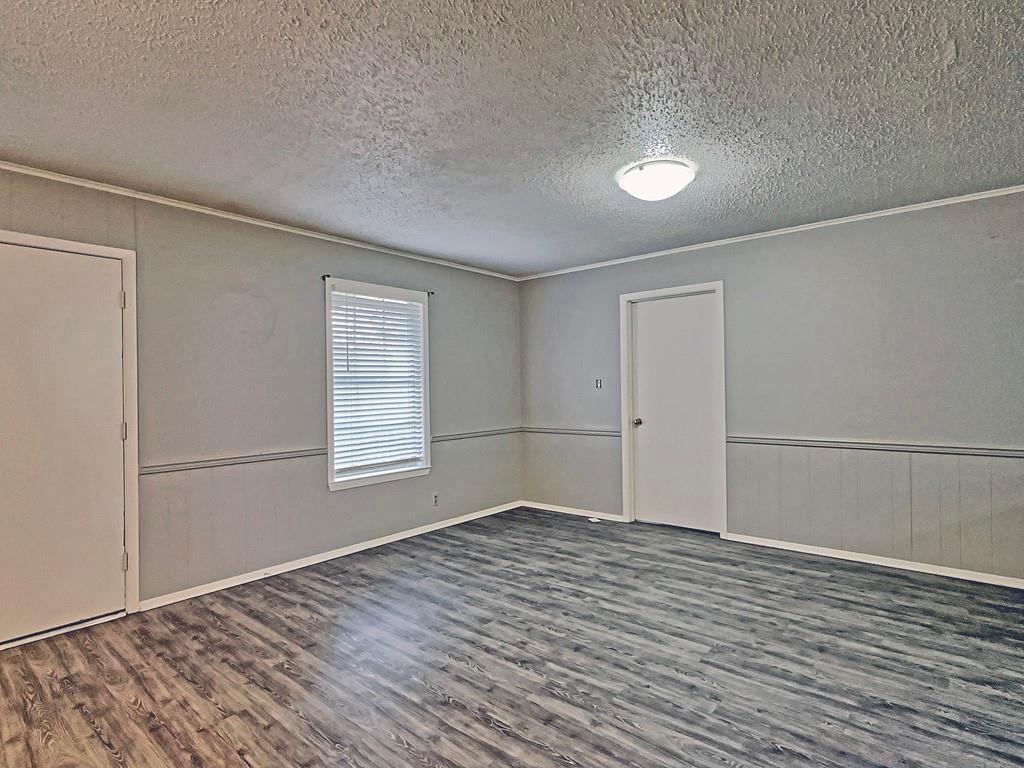 806 Humphrey Street Property Photo 6