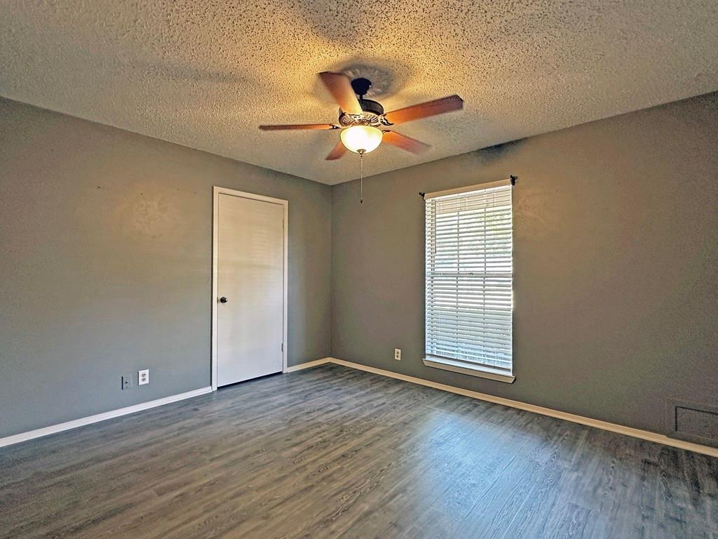 806 Humphrey Street Property Photo 11