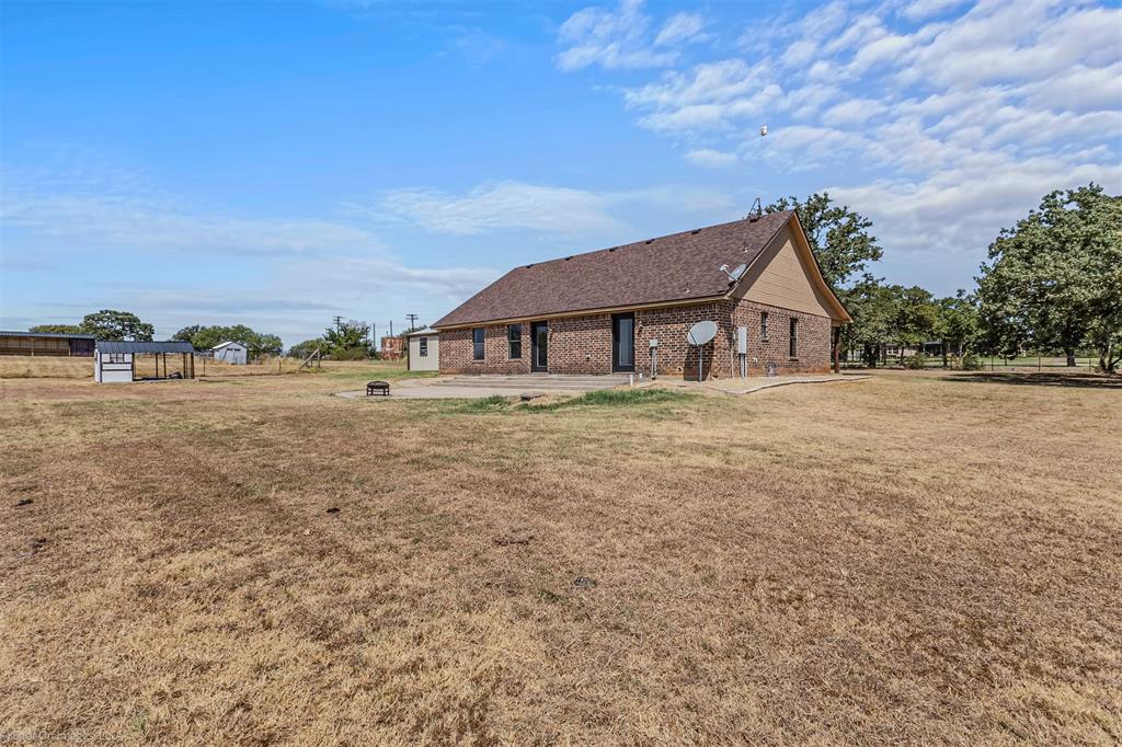 122 County Road 1380 Property Photo 23