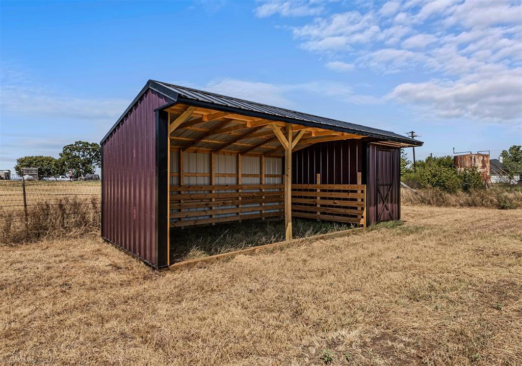 122 County Road 1380 Property Photo 31
