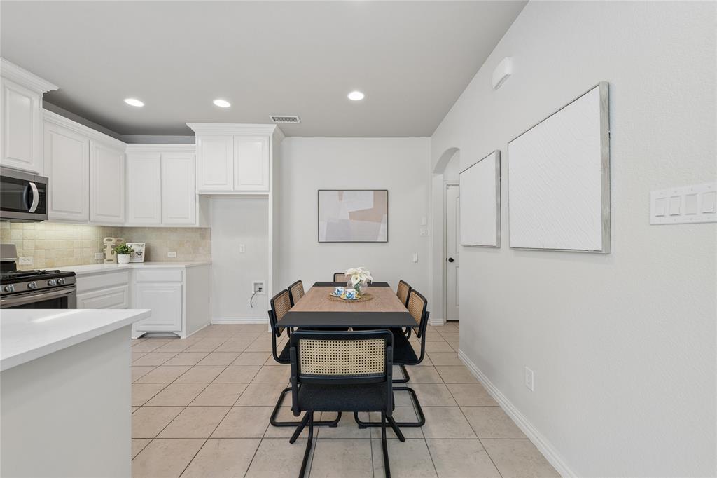 643 Matthew Place Property Photo 14