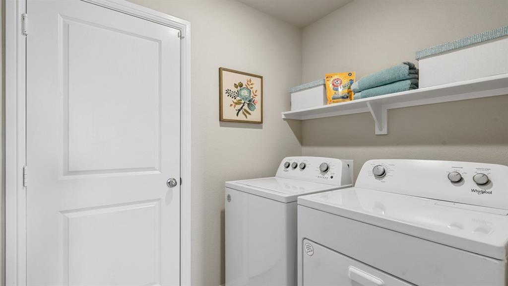 704 Smart Strike Trail Property Photo 18