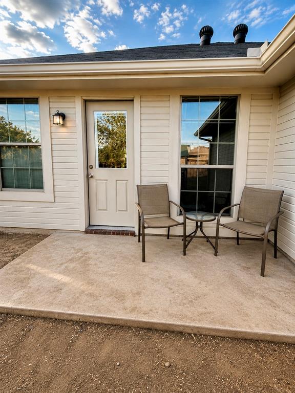 729 Stribling Circle Property Photo 12