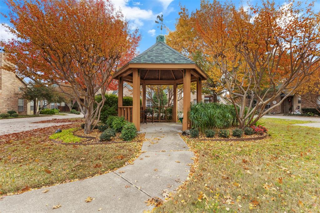5875 Pecan Chase Property Photo 16