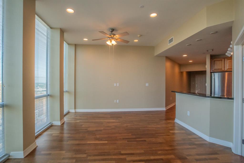 500 Throckmorton Street 2502 Property Photo 22