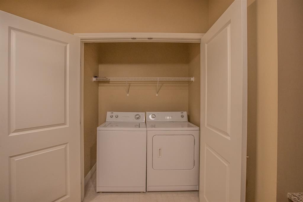 500 Throckmorton Street 2502 Property Photo 27
