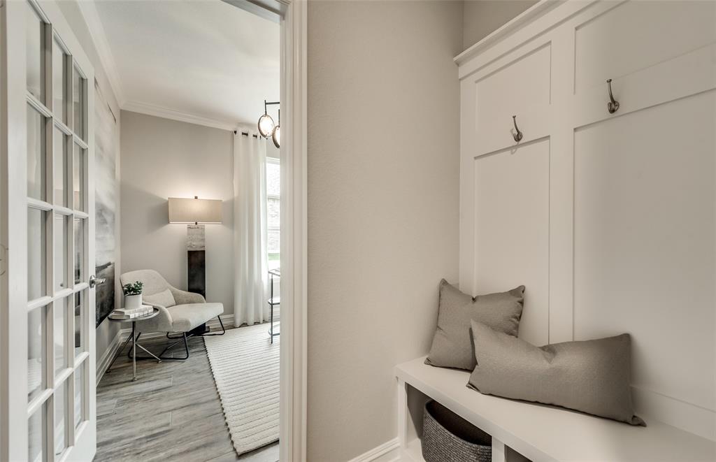 11132 Bolsover Boulevard Property Photo 10