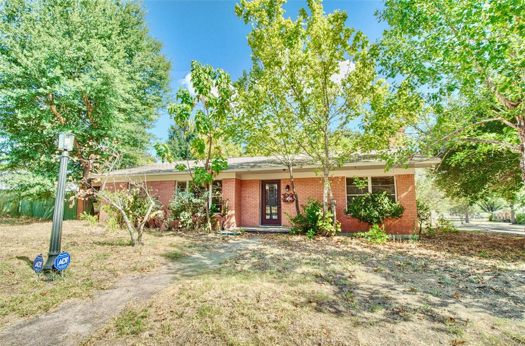 819 Pecan Street Property Photo 2