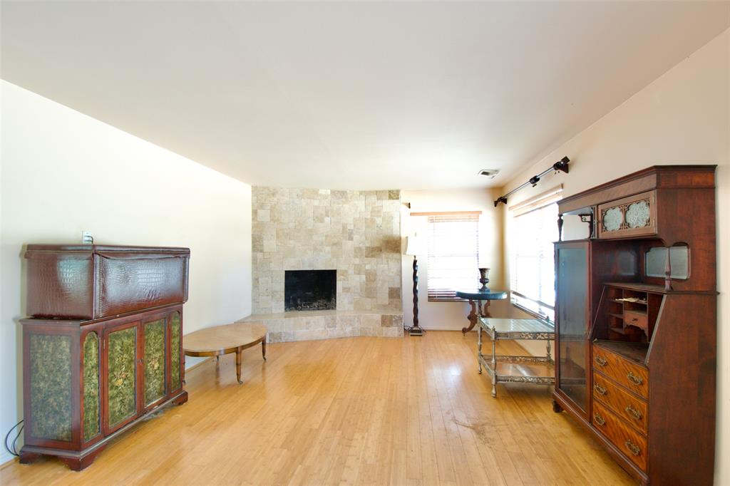819 Pecan Street Property Photo 11