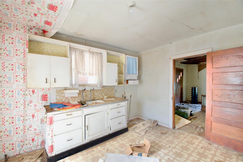819 Pecan Street Property Photo 32