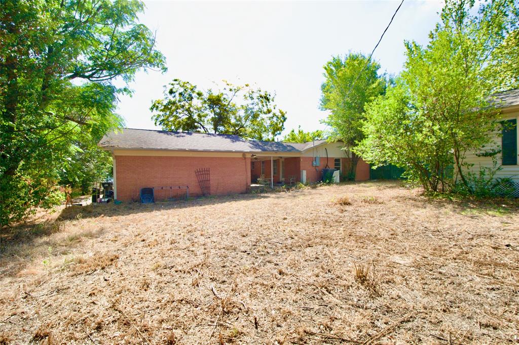 819 Pecan Street Property Photo 39