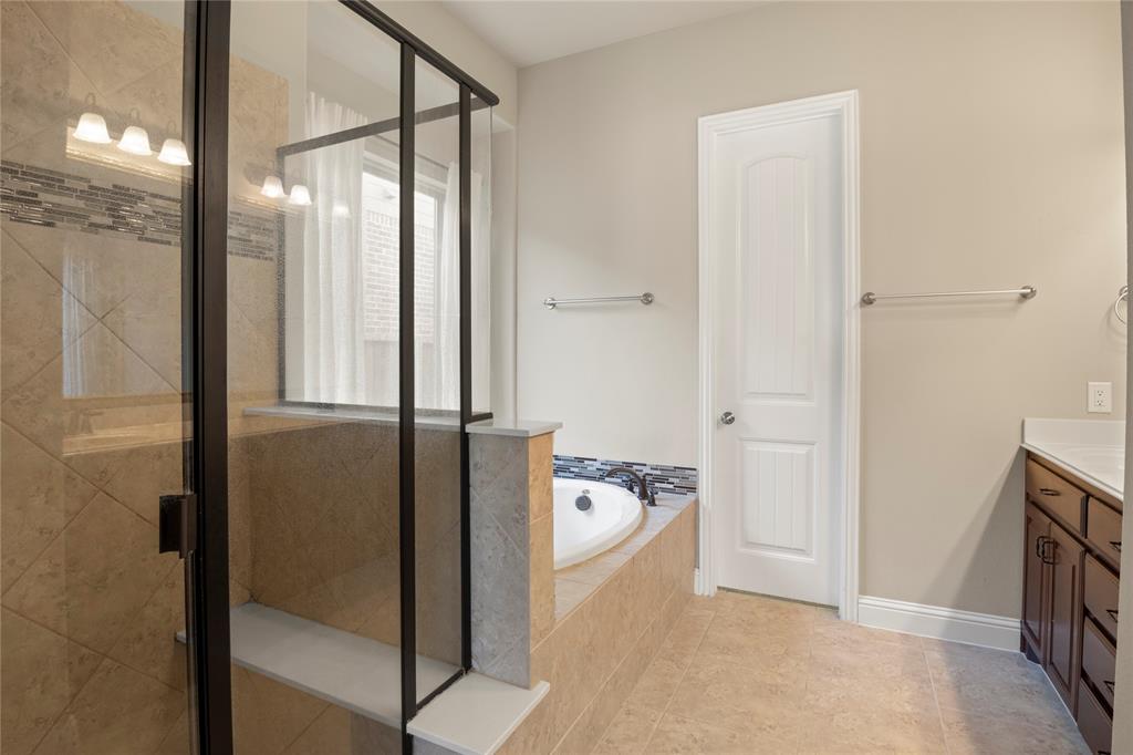 5109 Berkley Drive Property Photo 14