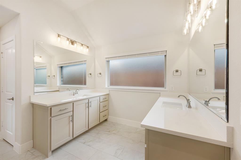 933 Cardinal Drive Property Photo 22