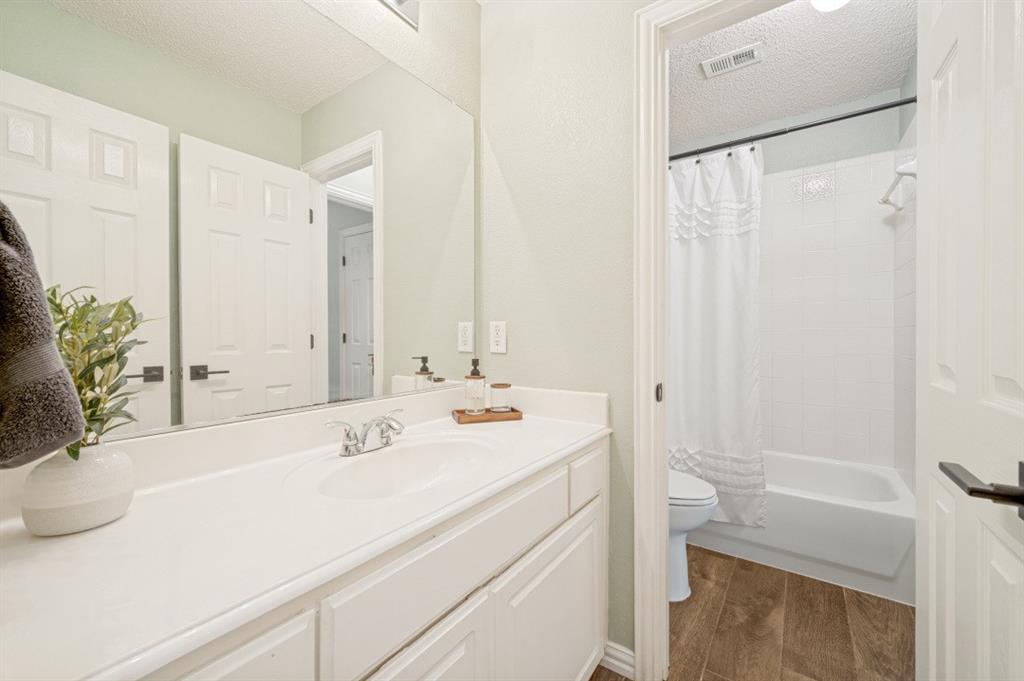 7458 Daffodil Way Property Photo 24