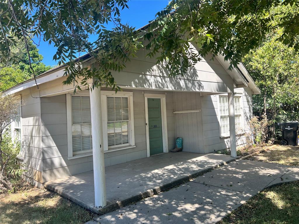 303 N 4th Street Property Photo 2